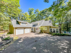 Awesome Lakefront with Outdoor Fireplace Hot Tub Dock